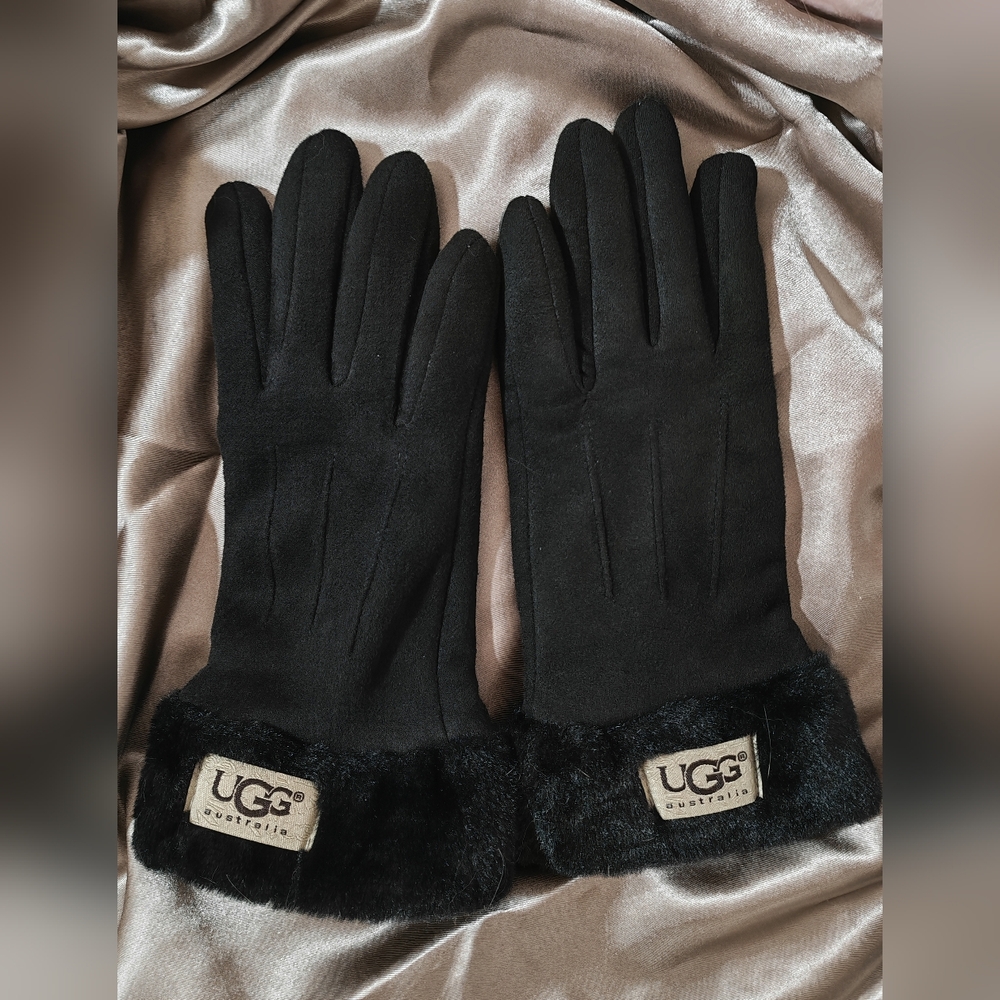 UGG gloves BLACK